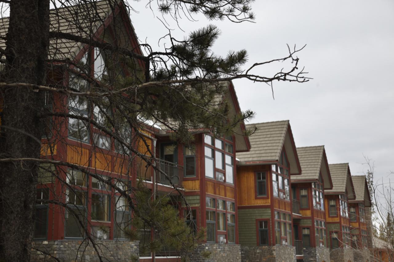 Platinum Suites Resort - Vacation Rentals Canmore Luaran gambar